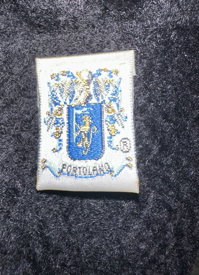 Bufanda larga de cachemir con flecos negra para mujer Portolano Foto 2 de 4