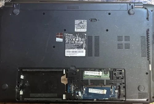 Gateway NE52204u Portatile AMD A4-5000 1.5GHz No HDD No Memoria Non Funzionante - Foto 6 di 8