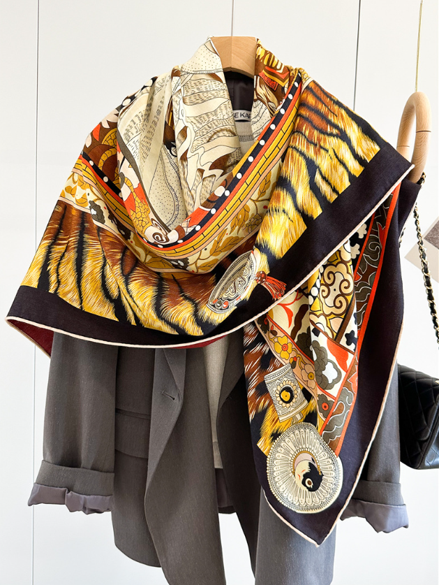 70% Cashmere 30% Silk Wrap Scarf Jungle leopard Print Double Face Shawl135X135cm