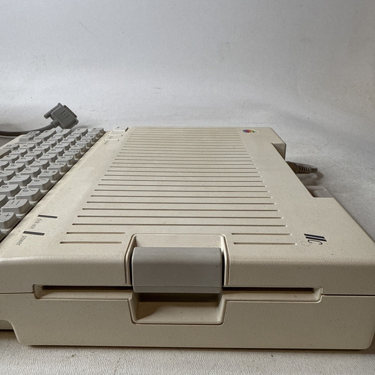 The Apple IIc 本体（A2S4100） アップル 現状品 1円～【20