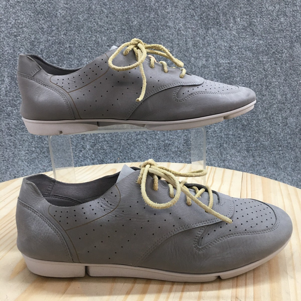 Clarks Artisan Shoes Womens M Trigenic Sneaker Gray Nubuck