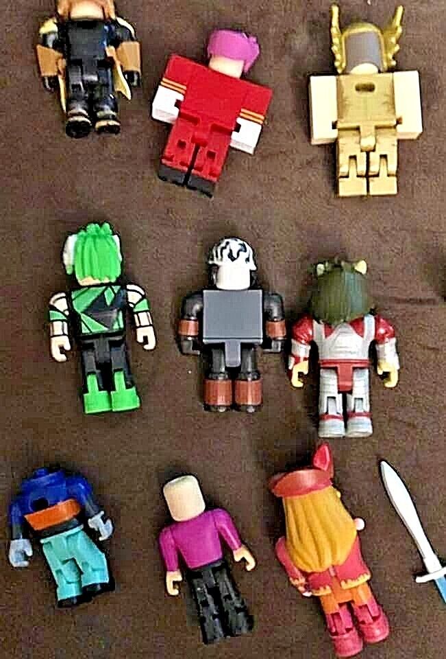 18 Piece Roblox Toys Action Figures Mixed Lot Figures + Accessories NO  CODES