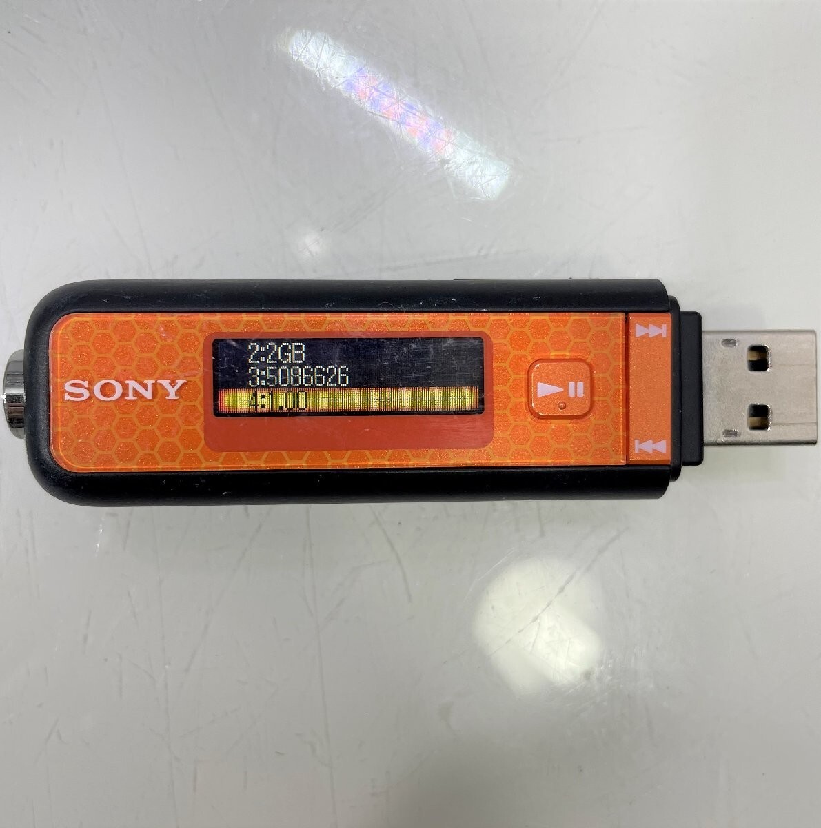 SONY ウォークマン Eシリーズ 2GB オーシャンブルー&amp;フォレストグリーン NW-E025F LG 6g7v4d0 Amazon.co.jp: SONY ウォークマン Eシリーズ 2GB オーシャン