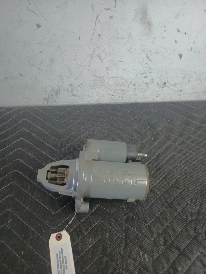 Motor de arranque Dodge Challenger 2022 3,6 L tracción trasera usado OEM 56029852AB 17-23 Foto 2 de 4