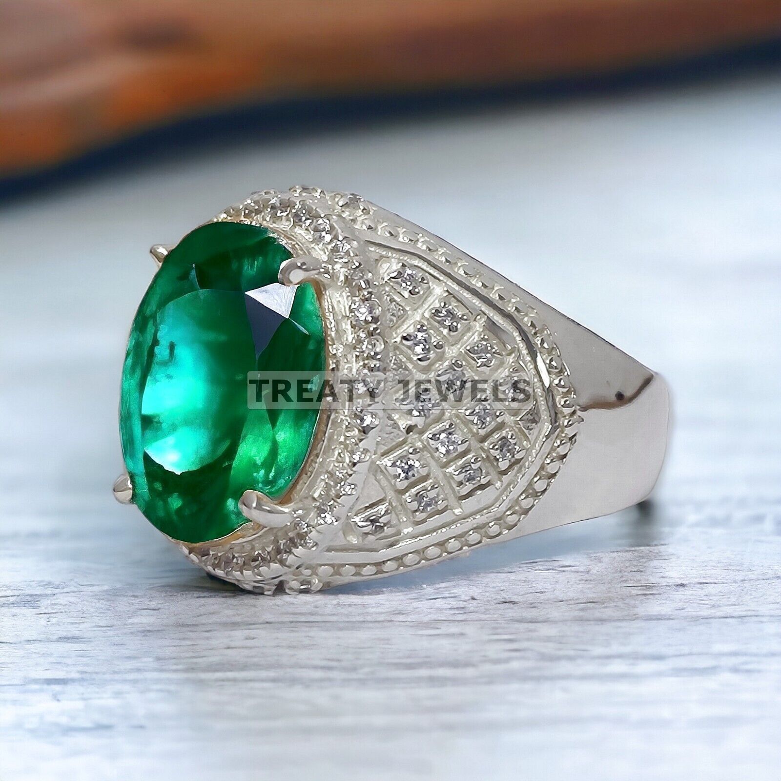 Emerald Oval Cut Gemstone With 925 Sterling Silver Ring For Men's #605 *