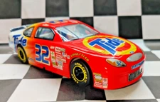 Scalextric 1/32 Scale Slot Car C2346 - Tide #32 Ford Taurus (Ricky Craven)