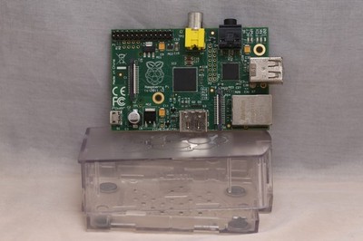 Raspberry Pi Model B Rev. 2 (original) 2011.12 512MB, with Case