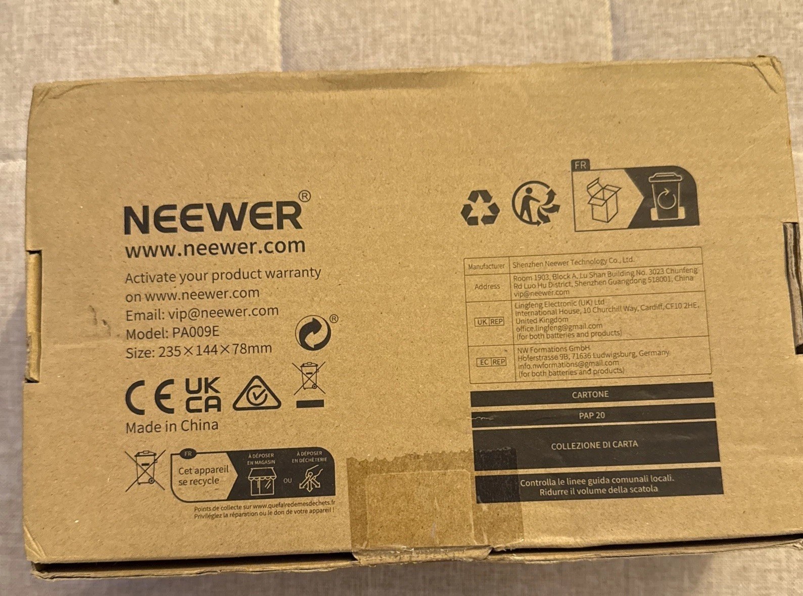 NEEWER PA009E universal phone cage kit with Dual Handle Android/iOS system