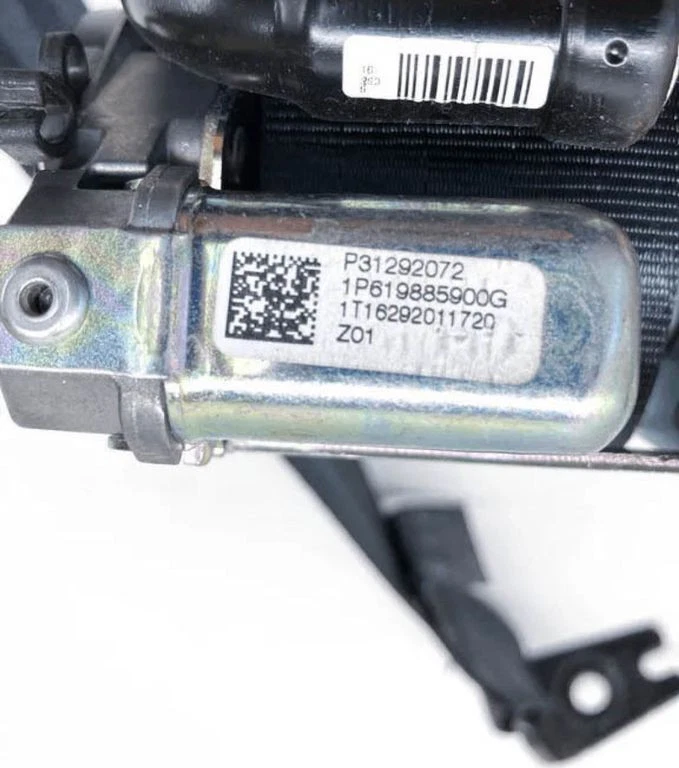 Volvo V40 2016 Rear Seat Belt 31292072 - Image 3 of 4