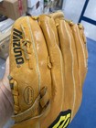 mizuno baseball glove — photo 3