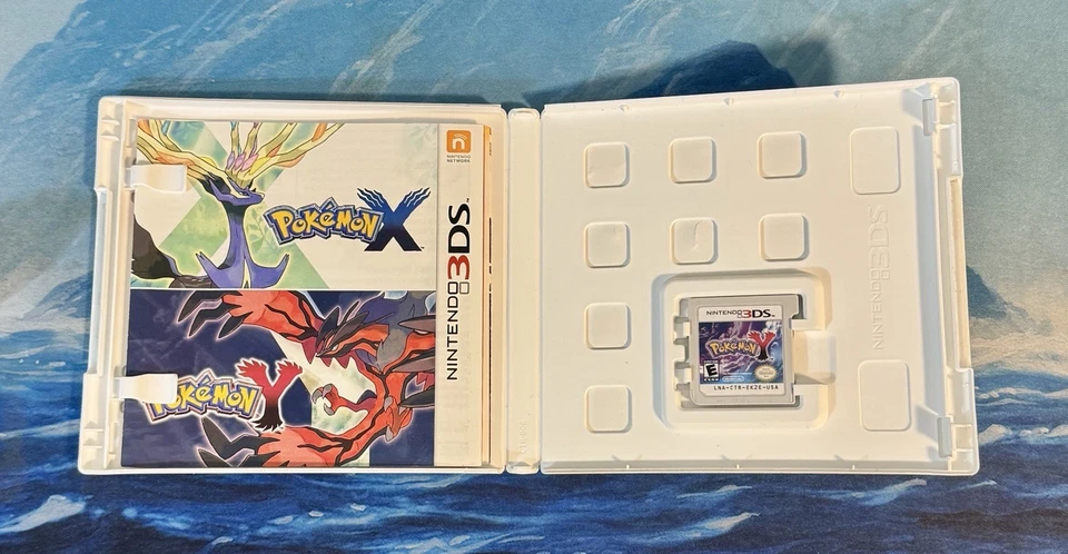 Pokemon Y (Nintendo 3DS, 2013) CIB Complete Authentic Working - Good Condition - Image 4 of 4