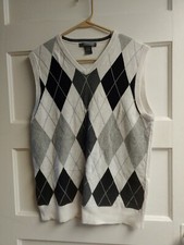 Mens argyle sweater vest; size L