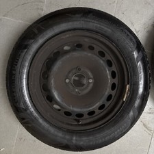 Pneumatico 185/65 R15 Cerchio