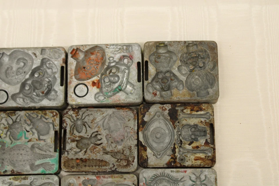 WOW! Lot of 22 Mattel Creepy Crawlers Metal MoldsThingmaker 1960s Creeple People - Image 3 of 4