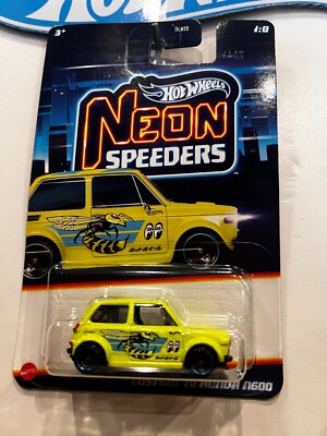 2025 HOT WHEELS YELLOW CUSTOM '70 HONDA N600 1/8 NEON SPEEDERS