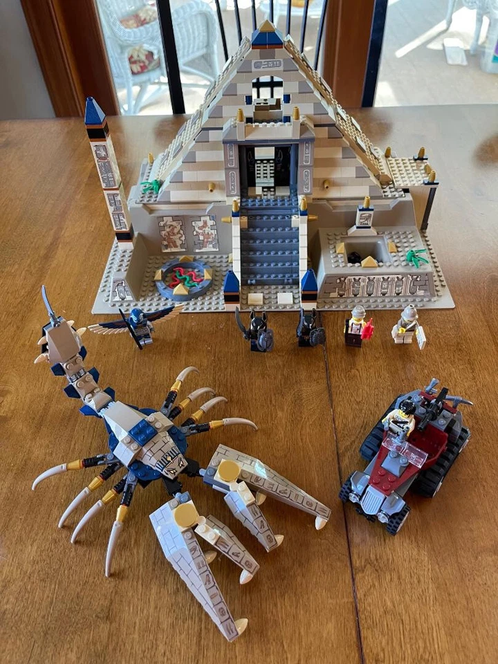 LEGO Pharaoh's Quest 7327 Pirámide de Escorpión Completa con Caja de Figuras e Instrucciones Foto 2 de 4
