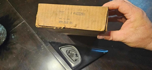 NOS 1988 - 1996 Buick Regal Applique Assembly outside Rear View Mirror 10222911