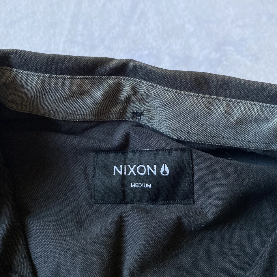 Camisa Nixon M Hemlock Gris Dos Tonos Bloque de Color Botones Gótico Grunge Bolsillo Foto 2 de 4
