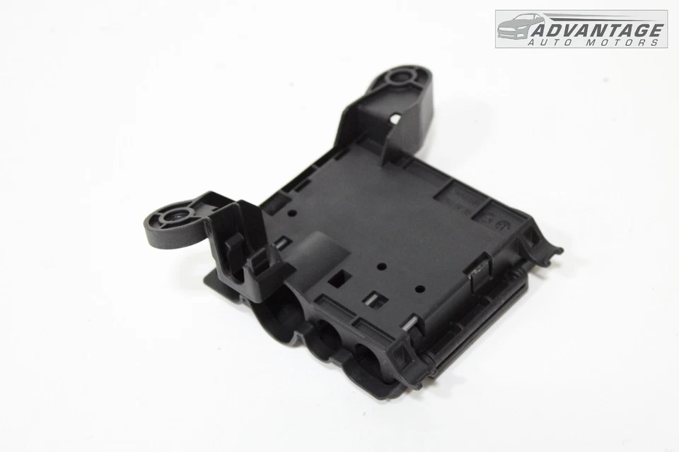 2012-2017 AUDI A7 QUATTRO FUSE RELAY BATTERY JUNCTION FUSE TERMINAL BOX OEM - Image 3 of 4