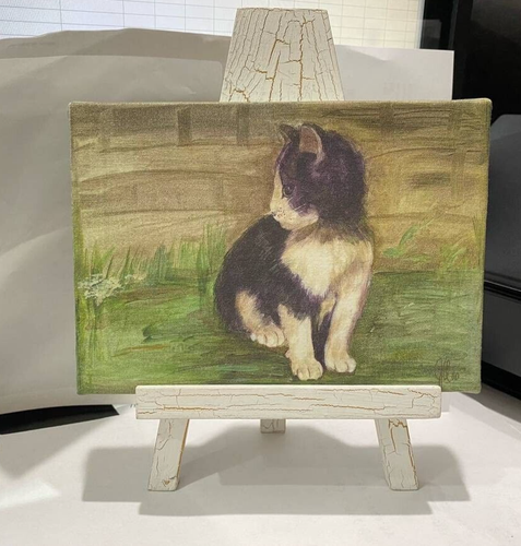 Cat Photo With Stand - Picture 2 of 6