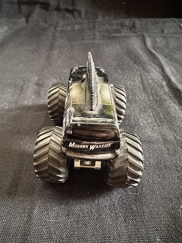 Mattel Hot Wheels Monster Jam MOHAWK WARRIOR Monster Truck 1:64 - Picture 4 of 6
