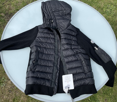 Moncler K2 Mädchen Steppjacke Schwarz Größe M Polyamid Wolle Reißverschluss