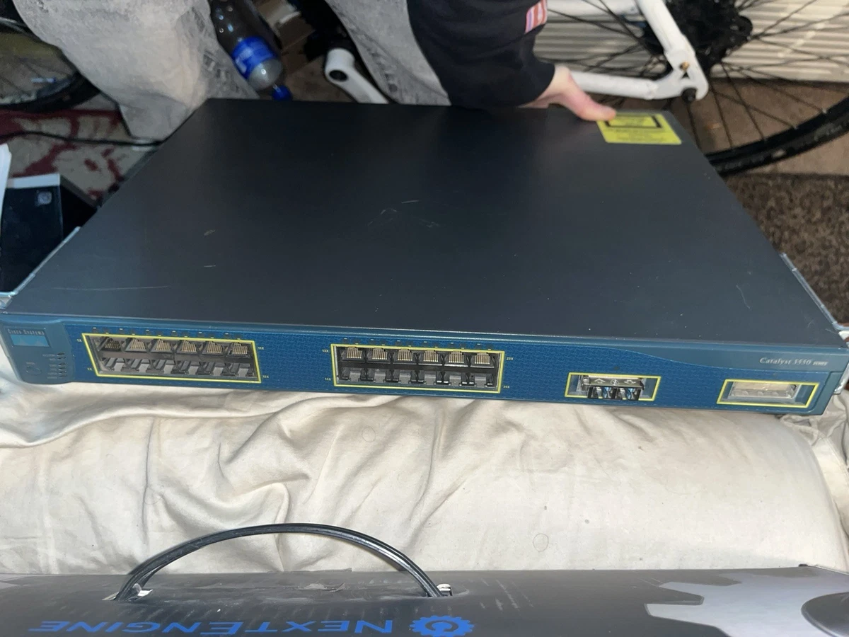 Switch Cisco Catalyst WS-C3550-24-FX-SMI – 24 Porte 100Base-FX E 2 Slot GBIC, Usato
