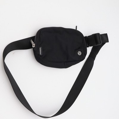 lululemon Everywhere Belt Bag 1L Black Adjustable Crossbody Fanny Pack