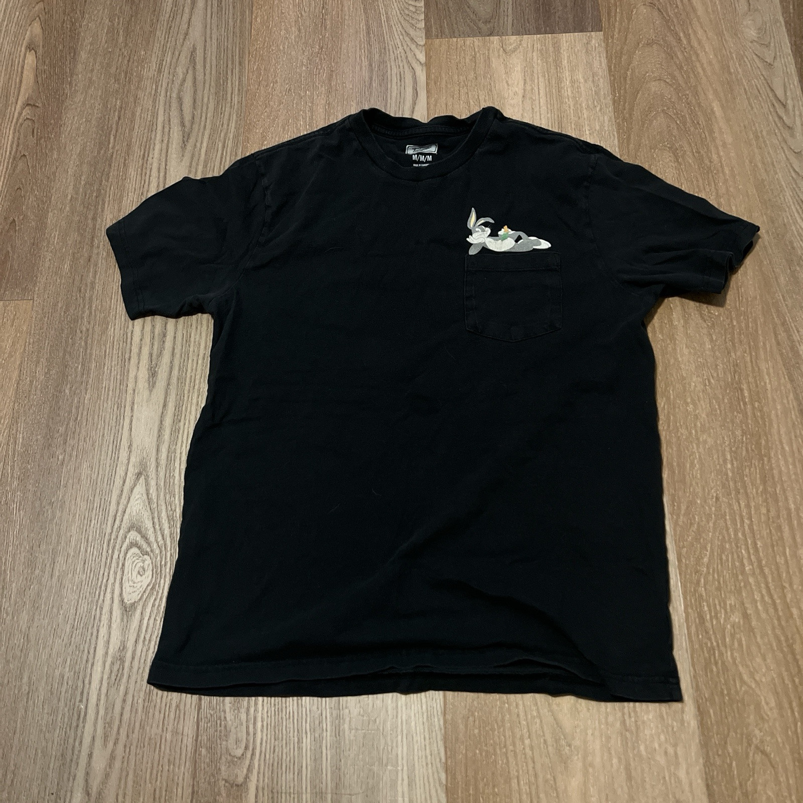 Looney Tunes Bugs Bunny Black Pocket Tee Shirt Size Medium