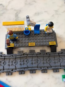LEGO CITY: Passenger Train (7938)