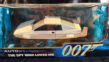 AUTOart 1:18 JAMES BOND 007 LOTUS ESPRIT ´79 Submarine - The Spy Who Loved Me