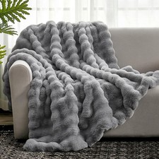 Faux Fur Throw Blanket for Couch, Fuzzy Soft Plush Thick Bubble Blanket for S...