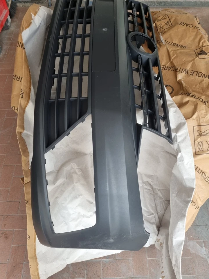 PARAURTI VOLKSWAGEN CADDY ANTERIORE NERO 2015 AL 2020 ORIGINALE 2k5807217j9b9  Foto 3 de 4