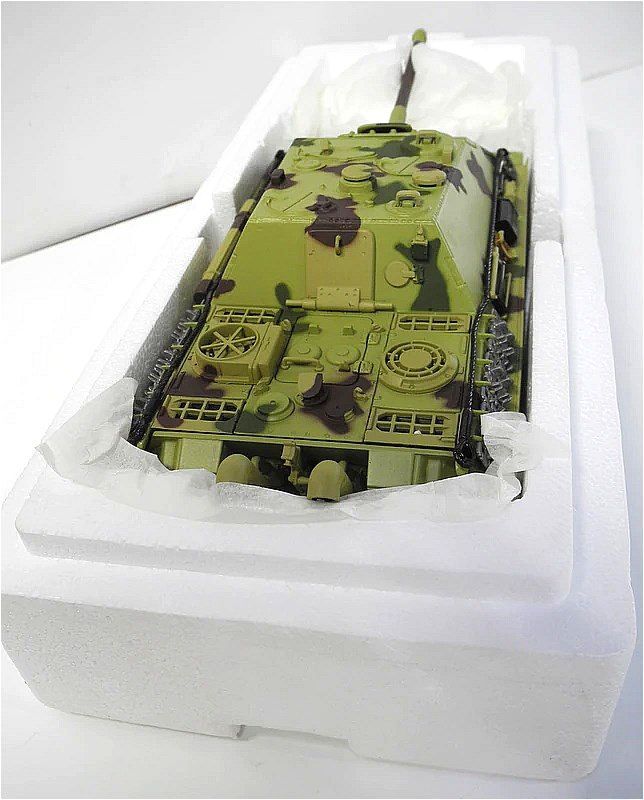 Minichamps 1/35 #19022 PANZERKAMPFWAGEN V JAGDPANTHER 1944