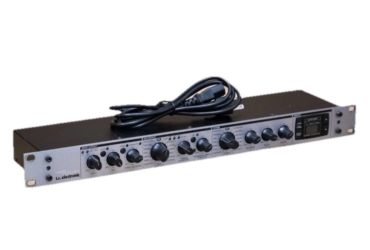 TC Electronic M300 Dual-Engine Multi-Effects Rack Processor FX M