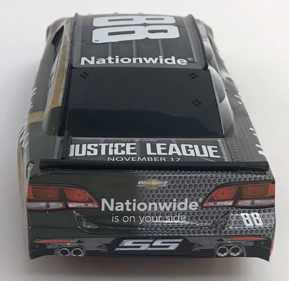 NASCAR Lionel Racing Dale Earnhardt Jr 正义联盟 #88 全国 1:24 — 第 3/4 张图片