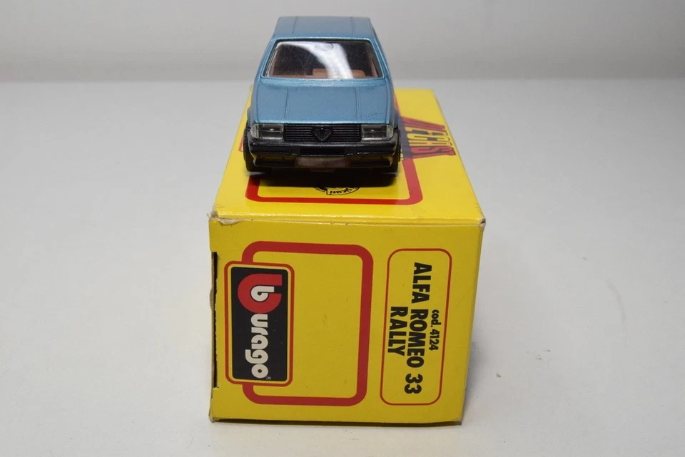 B73 1:43 BBURAGO BURAGO 4124 ALFA ROMEO 33 RALLY AZUL SIN USAR, EN CAJA ¡MUY ... - Imagen 4 de 4