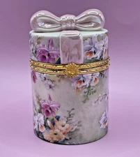 VTG 2001 Ardleigh Elliot Orchid's Love #1 Lena Liu's Bouquets Floral Trinket Box