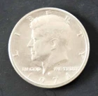 JFK HALF DOLLAR -- 1971 -- Denver Mint