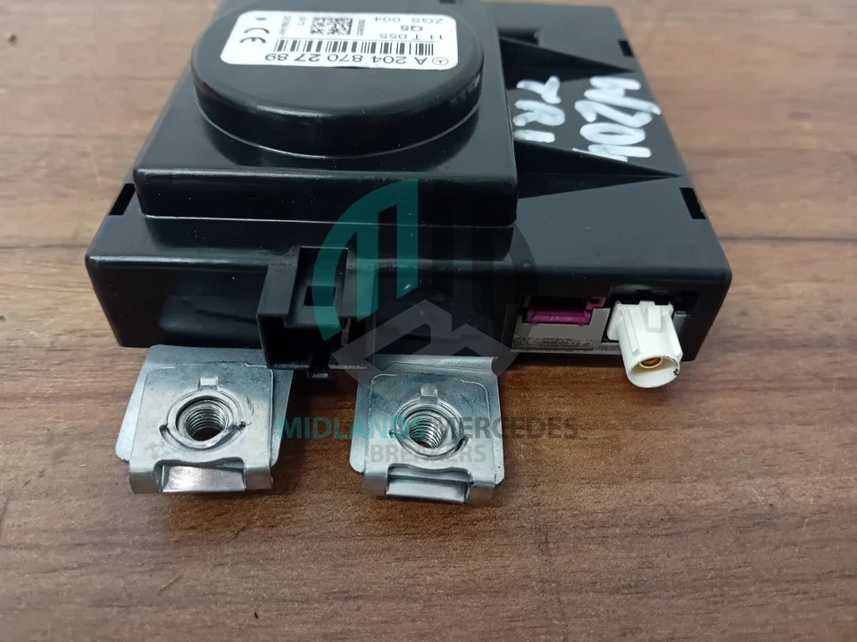 MERCEDES-BENZ C Class W204 Antenna Amplifier Module A2048702789 - image 3 of 4