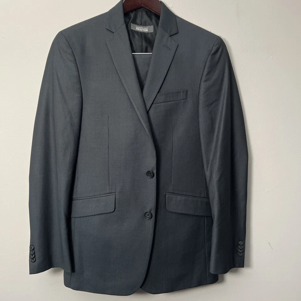 Men’s Suit Size 38R Pants 31W Kenneth Cole Reaction 3PC Green Stripe Suit - Image 2 of 4