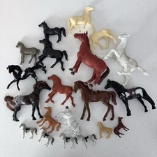Lot of 20 Plastic Horses from Various Vintage Playsets