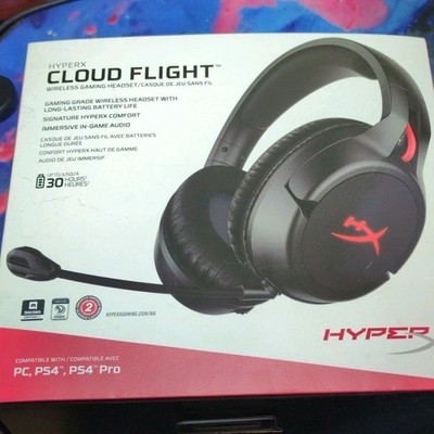 HyperX Cloud Flight Wireless Gaming Headset/ Black Red/ Ear-Cup/ USB 3.5mm