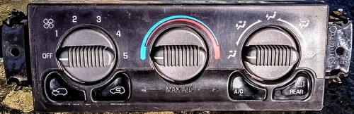 99-02 Chevy Silverado Tahoe Sierra Yukon AC Heater Temperature Climate Control - Picture 3 of 10