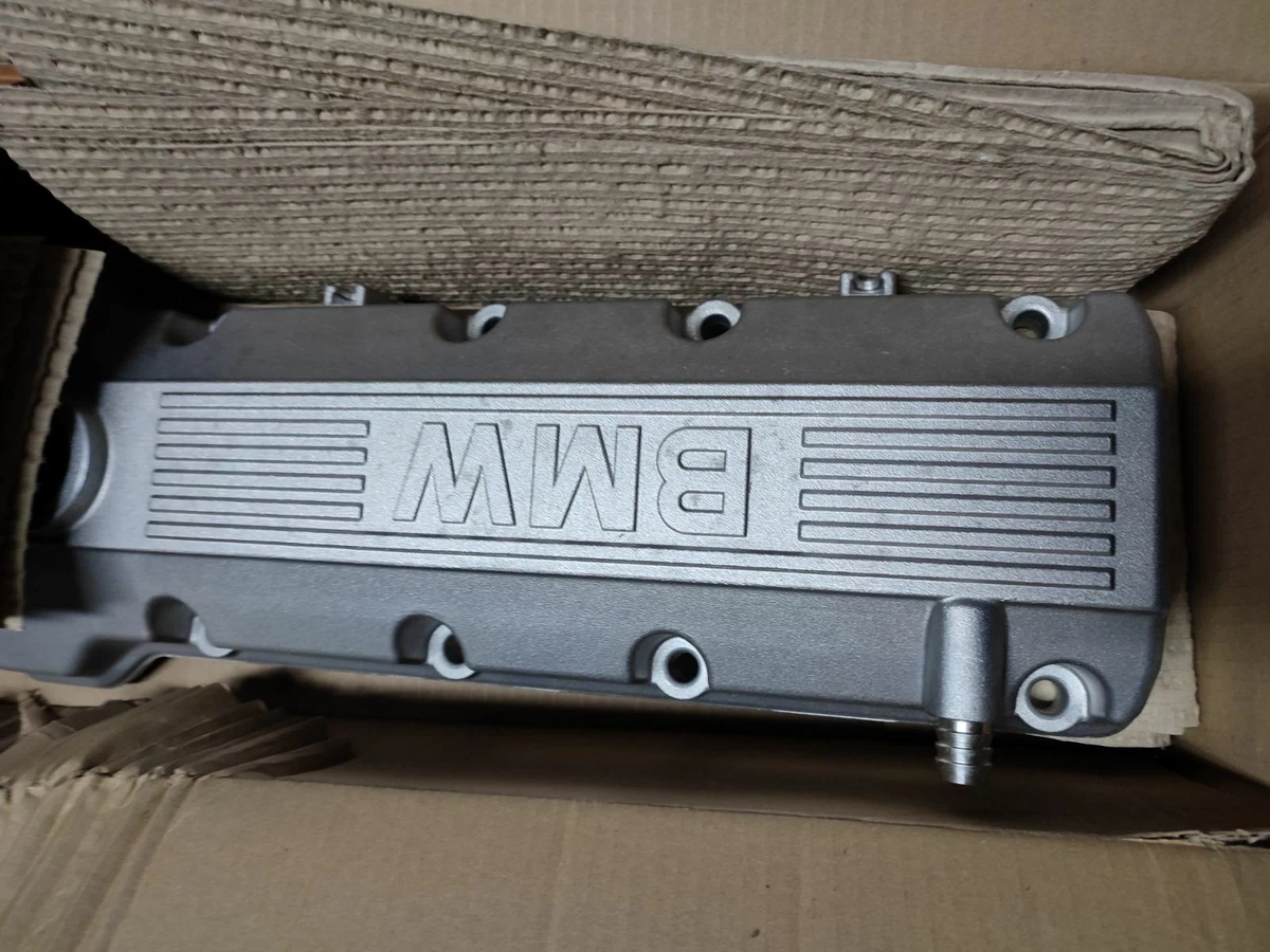 BMW E34 E36 E46 Ζ3 CYLINDER HEAD VALVE COVE 11121739645 | eBay