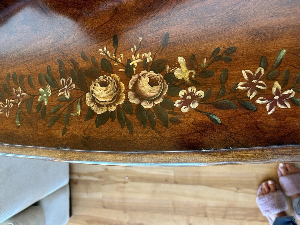 Ethan Allen Toscana Bomba Cofre Pintado Acentos Florales 3 Cajones Foto 2 de 4