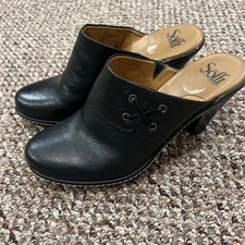 SOFFT  slip on heeled clogs black pebbled  leather size 7.5