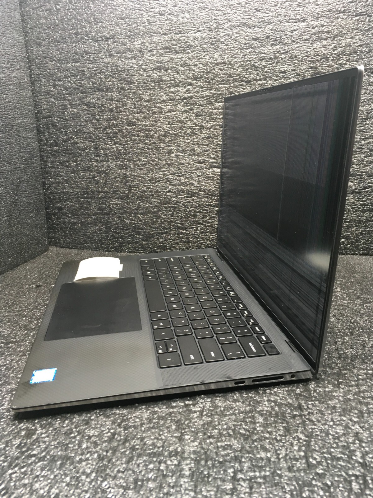 Dell Precision 5550 Intel Xeon W10855M 2.80GHz 6 Cores 8GB RAM 256GB
