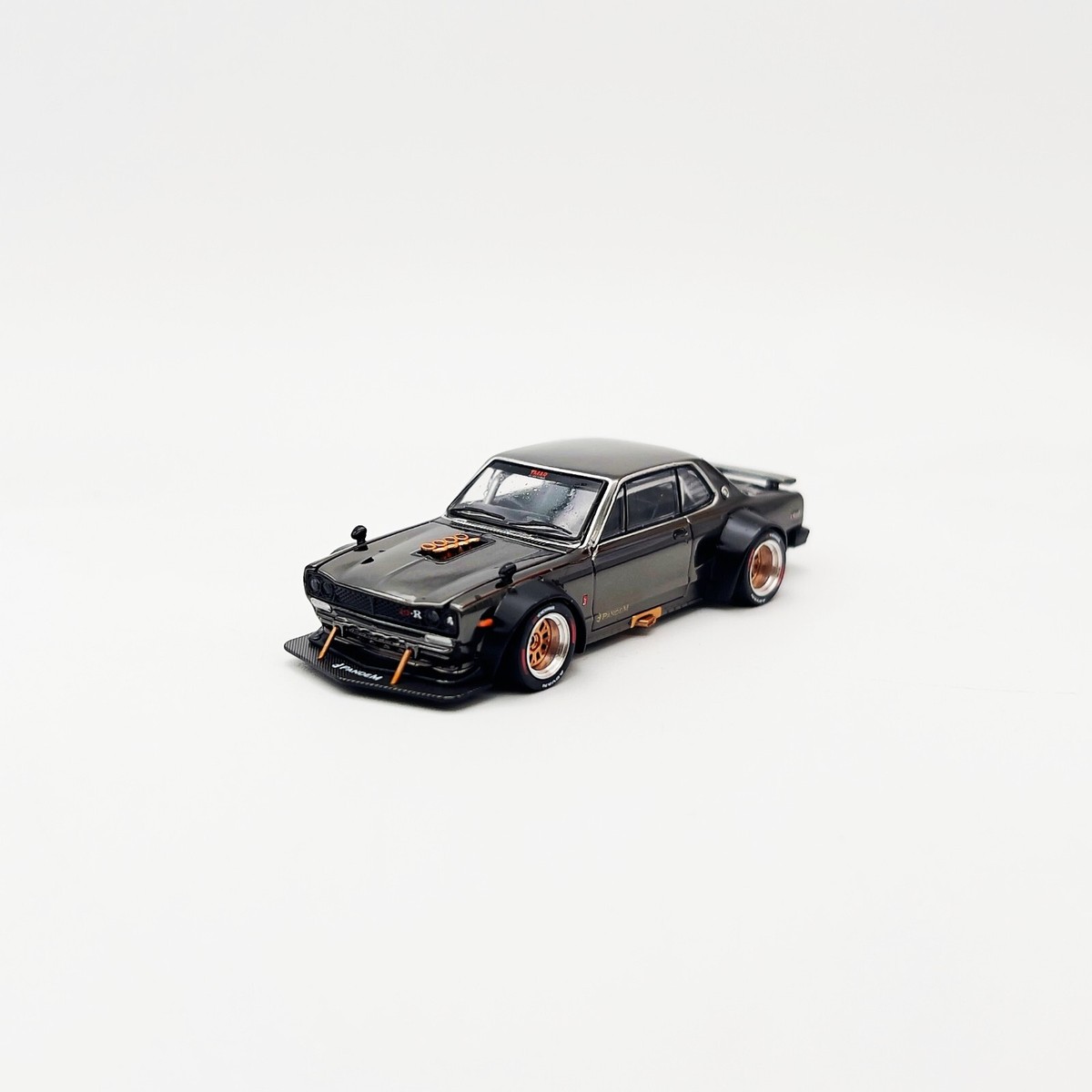 koharun  Pop Race 1:64 Nissan GT-R V8 Drift HAKOSUKA Dark Chrome PR64