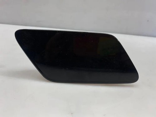 AUDI A3 Limousine 8VS, 8VM Abdeckkappe Scheinwerferwaschanlage rechts 18124641